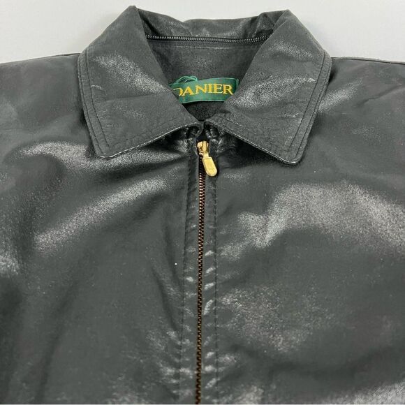 Danier Genuine Leather Waist-Cinch Coat - Picture 7 of 16
